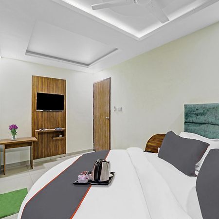 ואדודרה Hotel O Hill View מראה חיצוני תמונה