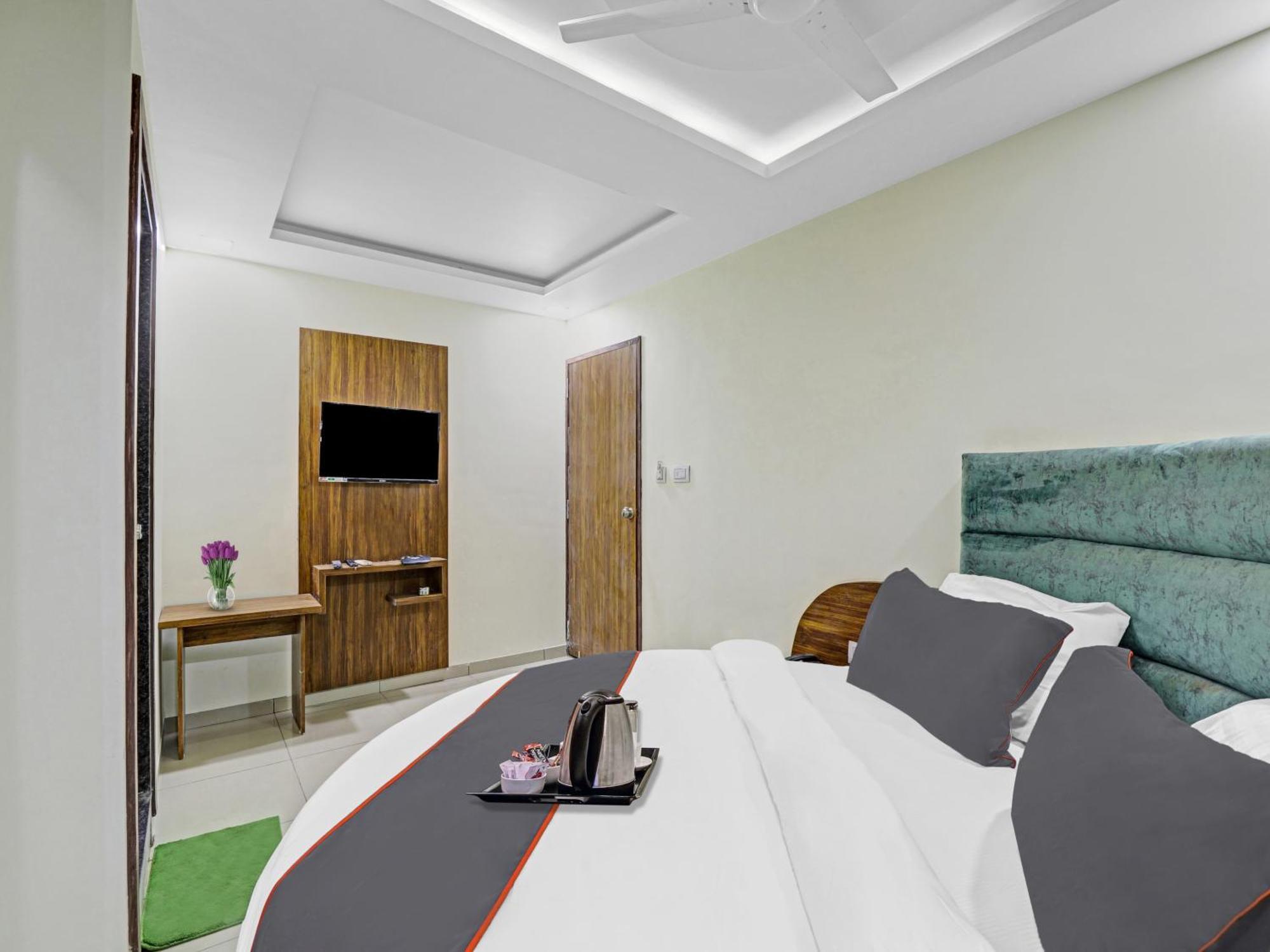 ואדודרה Hotel O Hill View מראה חיצוני תמונה