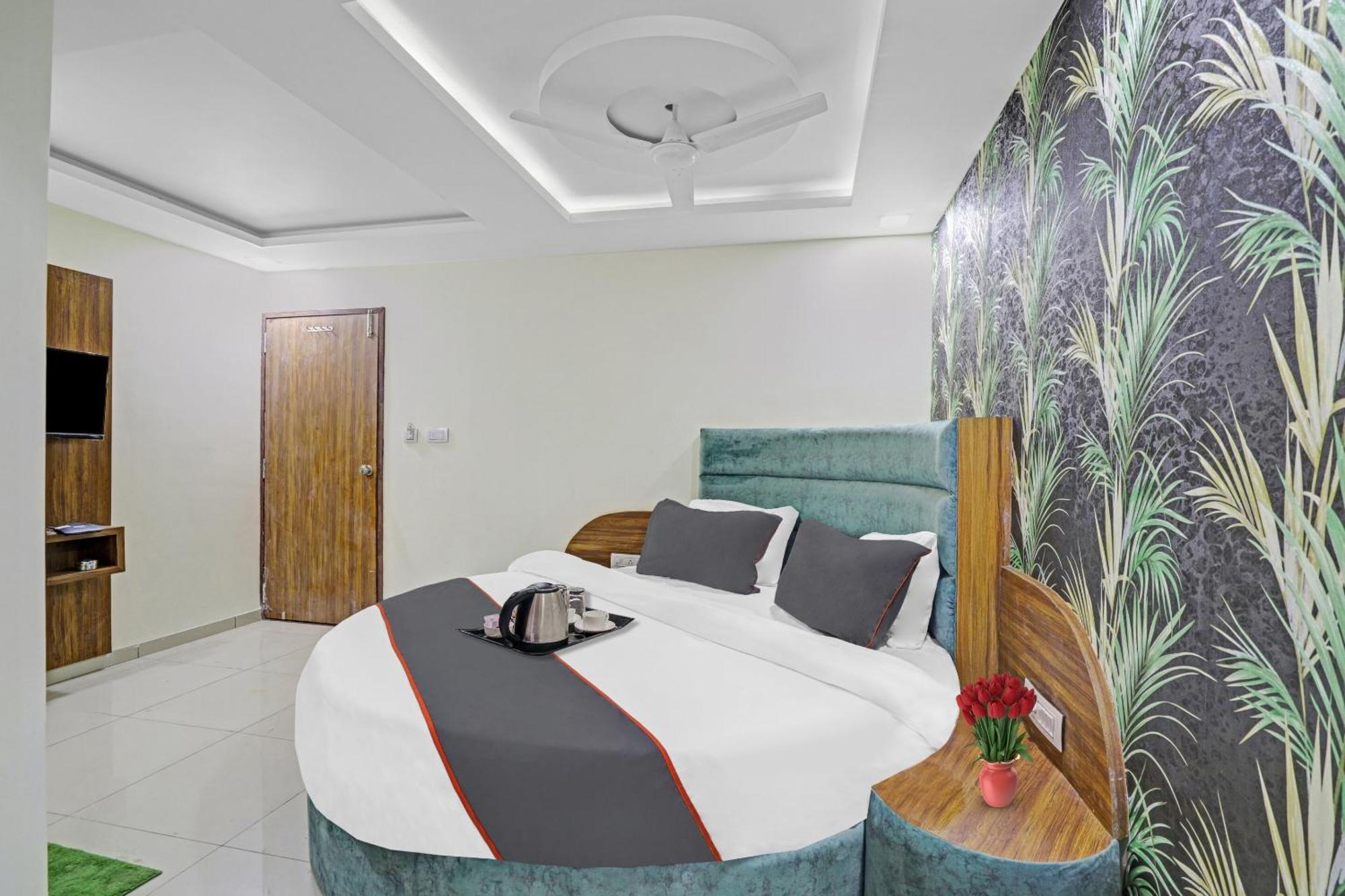 ואדודרה Hotel O Hill View מראה חיצוני תמונה