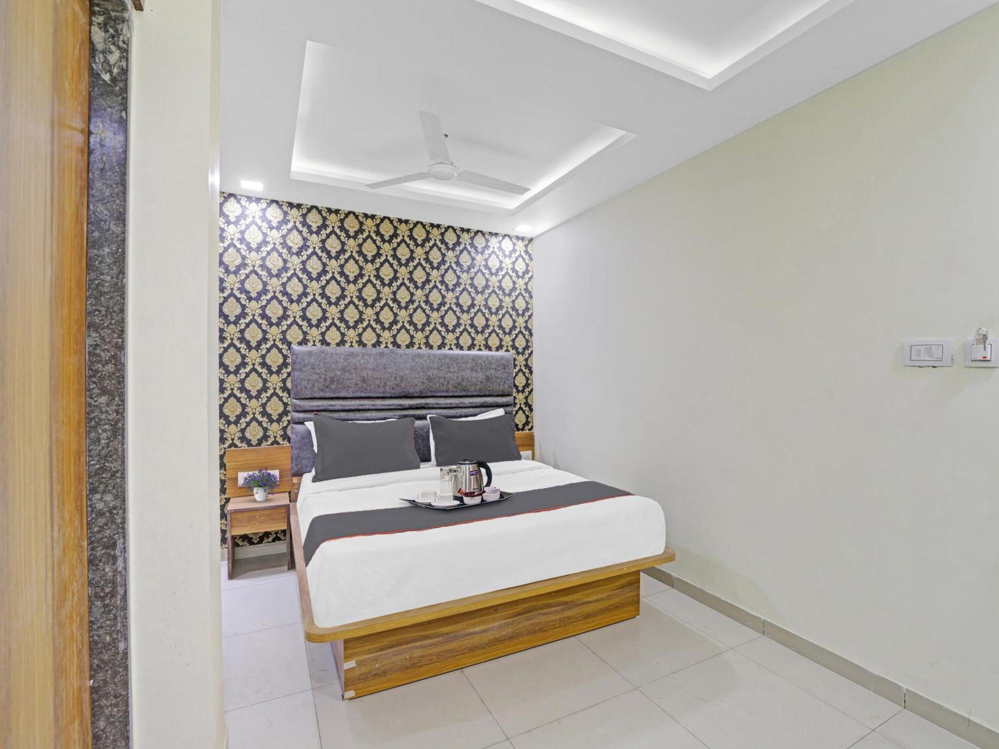 ואדודרה Hotel O Hill View מראה חיצוני תמונה